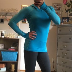 Teal athleta long sleeve with hood top